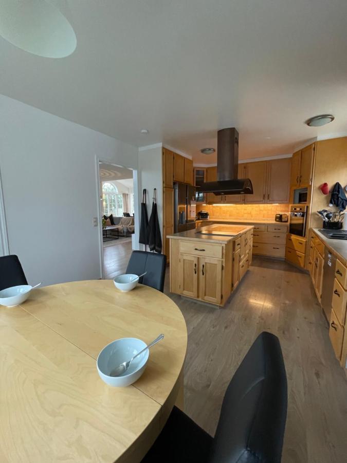 רייקיאוויק 4-Bedroom Villa With Private Gym And Hot-Tub מראה חיצוני תמונה